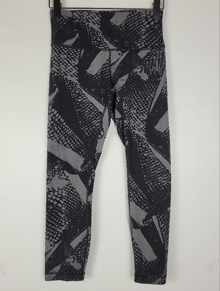 lululemon athletica Pants - Lululemon Legging